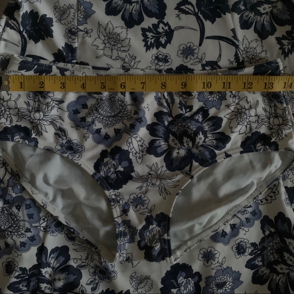 Moonbasa choinisiere bathing suit - Picture 15 of 15